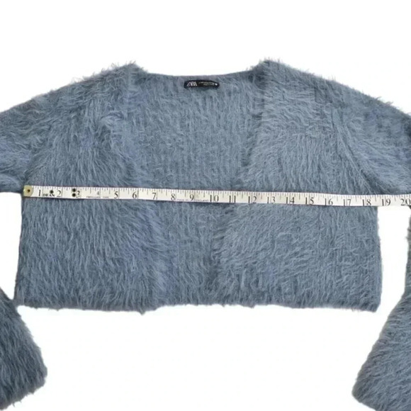 Zara Soft Fuzzy Cropped Cardigan Open front Long Sleeve  Blue Size Medium - Picture 7 of 10